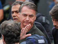 Moraes autoriza transferência de Bolsonaro ao hospital para exames