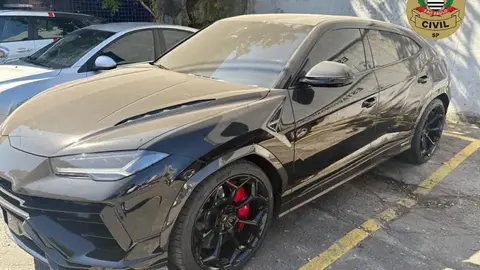 Operação do MP e Polícia Civil apreende Lamborghini de R$ 4,3 milhões associada a Deolane Bezerra