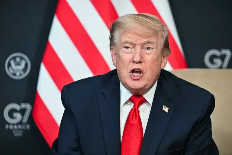 EUA recuam de ação militar contra o Irã após avanços em negociações, afirma Trump