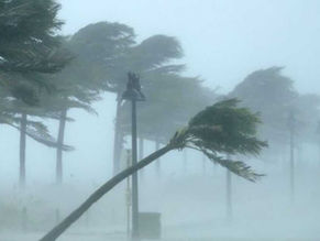 Ventos superiores a 100 km/h, muita chuva e granizo: Inmet faz alerta de grande perigo