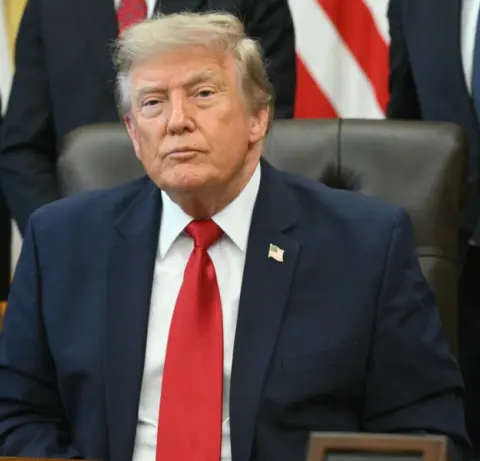 Senadores dos EUA acusam Trump de conspirar contra eleições no Brasil