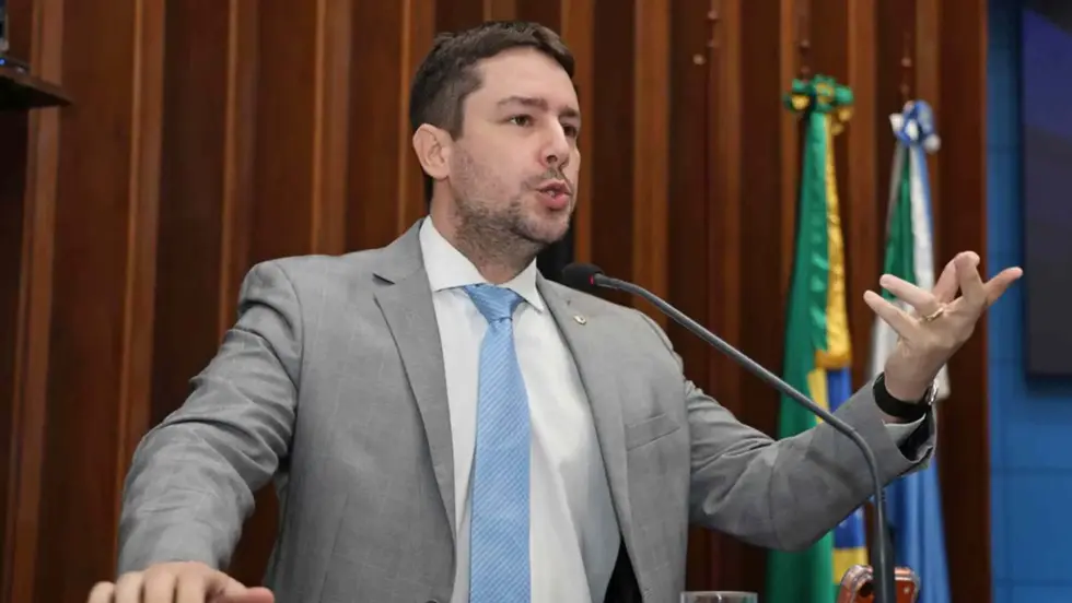 Catan diz que vai à Justiça para abrir ‘caixa-preta’ de convênio de R$ 7 milhões à Fiems
