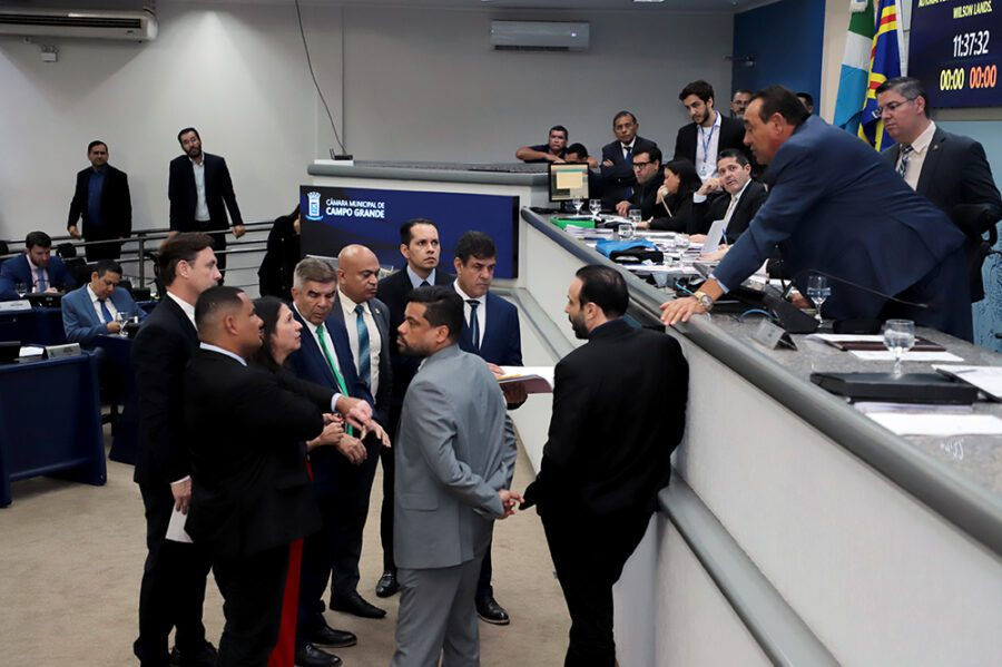 Vereadores de Campo Grande em sessão ordinária