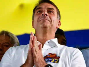 Federação União Brasil-PP declara apoio a Flávio Bolsonaro