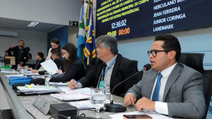 Vereadores aprovam 12 projetos que contemplam habitação, saúde e desenvolvimento econômico