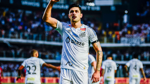 Santos é condenado por dívida de João Basso