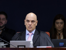 Moraes analisa se Jair Bolsonaro descumpriu medida cautelar