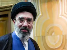 Mudanças no Alto Comando Iraniano: Khamenei Promove Reorganização na Segurança e na Política Externa