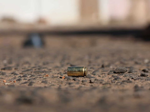 Integrantes do Comando Vermelho tentam matar casal a tiros em Maracaju