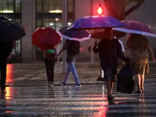 Sul e Sudeste devem ter fim de semana com chuvas severas e ventania