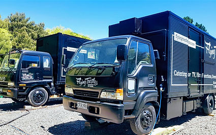 Our compact mobile kitchen truck, shown here as part of a two-kitchen setup, is fully equipped to feed up to 400 people on-site. Designed for flexibility, it’s perfect for high-demand catering at events, TV and film productions, or private functions in any location