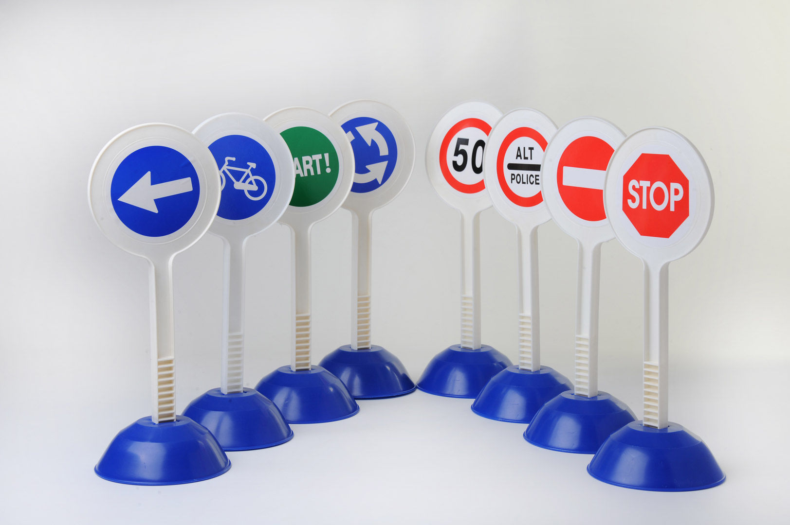 Set code de la route 8 panneaux