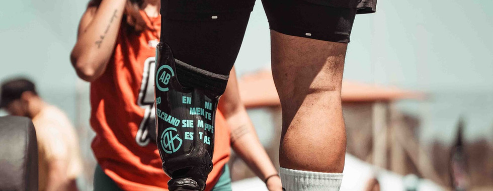 Ezequiel lujan participando en la categoría adaptive del Rapthor Fitness Festival 2025.