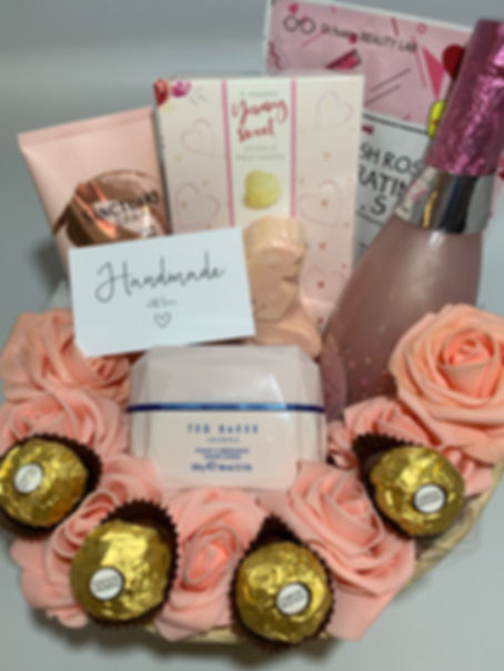 Pink Delight Pamper Hamper