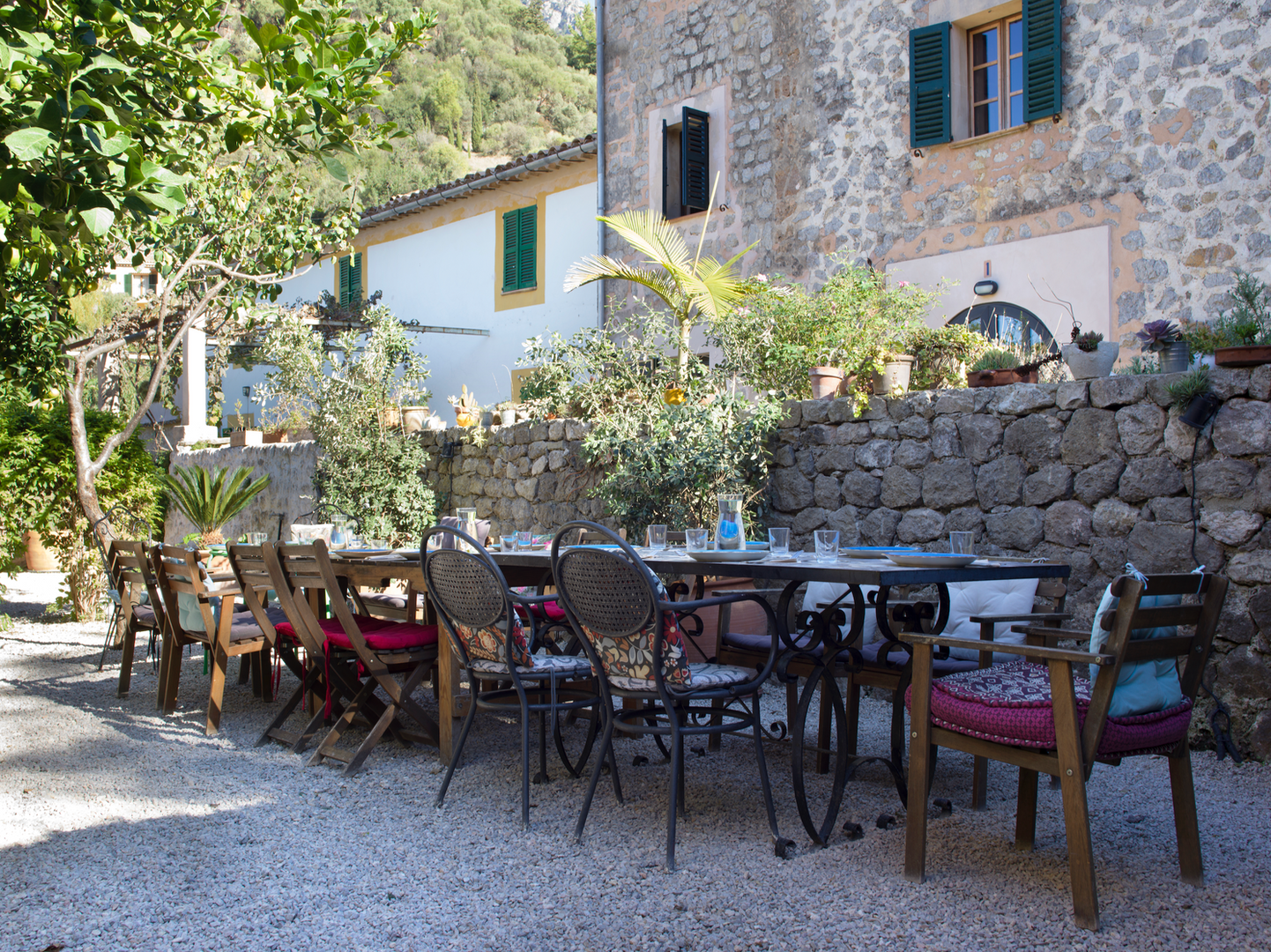 Serene alfresco dining in the stunning grounds of La residencia in Deia, one of the stunning facilities that can be enjoyed during the Deisie Wellness retreat 2025