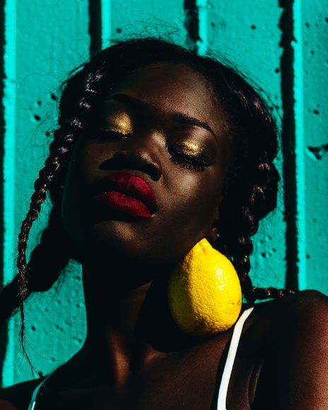 A model in vibrant gorgeous metalic colours