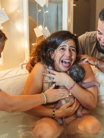 home birth photographer in phoenix arizona birth photography