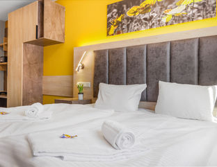 Doppelzimmer mit Küche im Hotel xzllenz Oberasbach Nürnberg