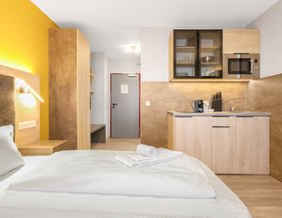 Doppelzimmer mit Küche im Hotel xzllenz Oberasbach Nürnberg