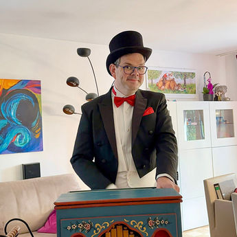 strahlender Leierkastenmann, Spektakultur, Alexander Ott, Beatrix Ott