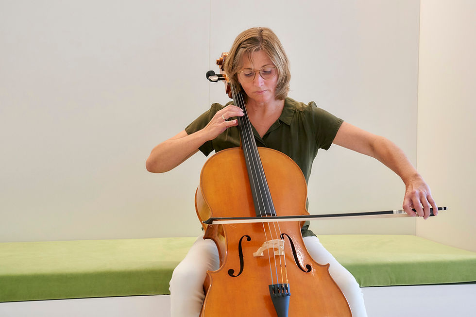 Sabine Schmidt am Cello