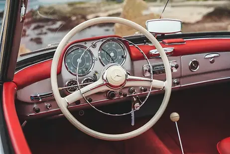 1961_mercedes-benz_190sl_1961-mercedes-190sl-silver-red-210-13570.webp
