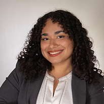 Karina De Jesus Headshot_edited.jpg