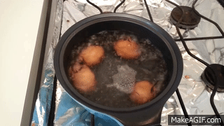 Como_hacer_Huevos_Duros_Perfectos_Comida_en_Facil.gif