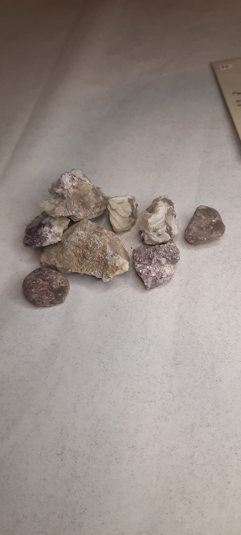 Pierre brute Lépidolite