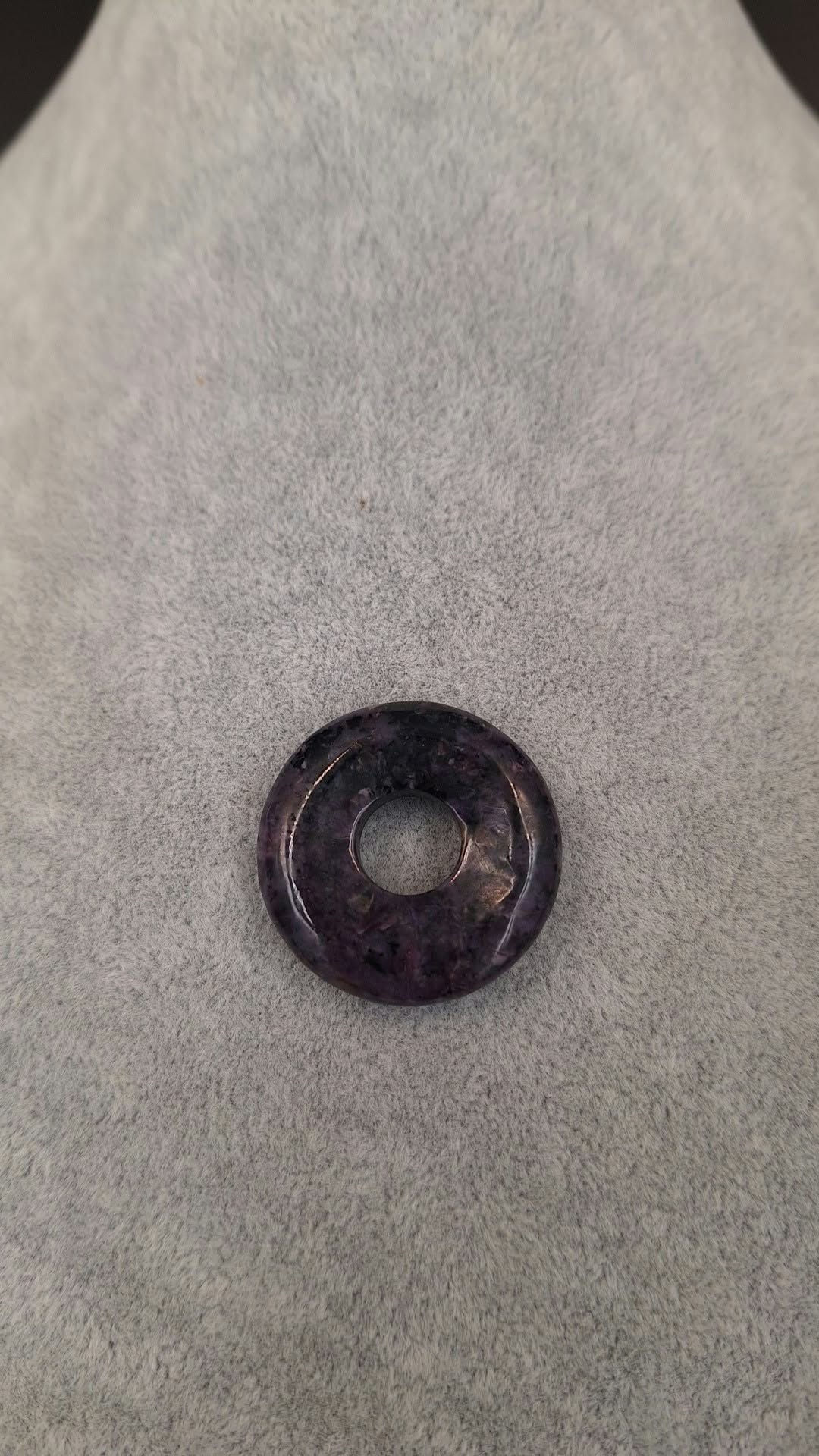 Pendentif Pi Chinois Charoïte