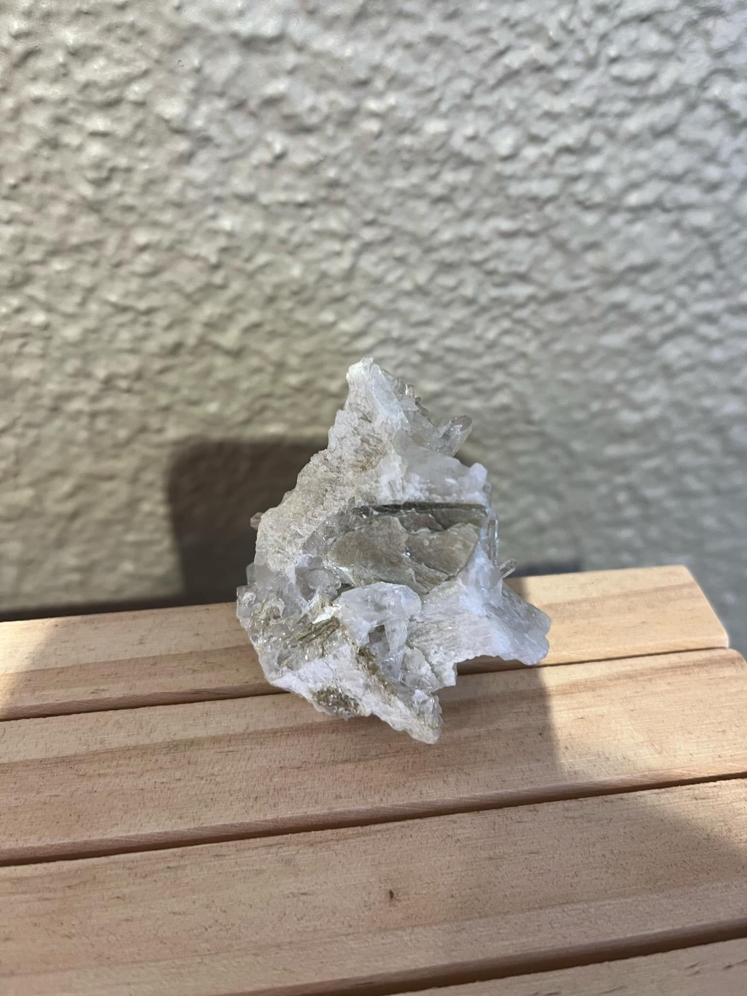 Cristal de Roche sur mica #13