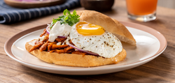 Torta de Chilaquiles