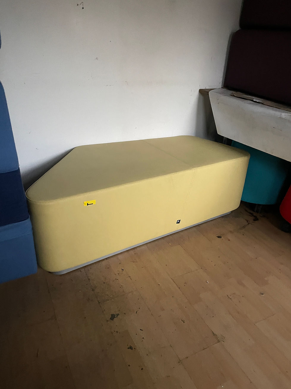 Miniature : Banquette / pouf 2 places - jaune (Qté : 1) ACC151