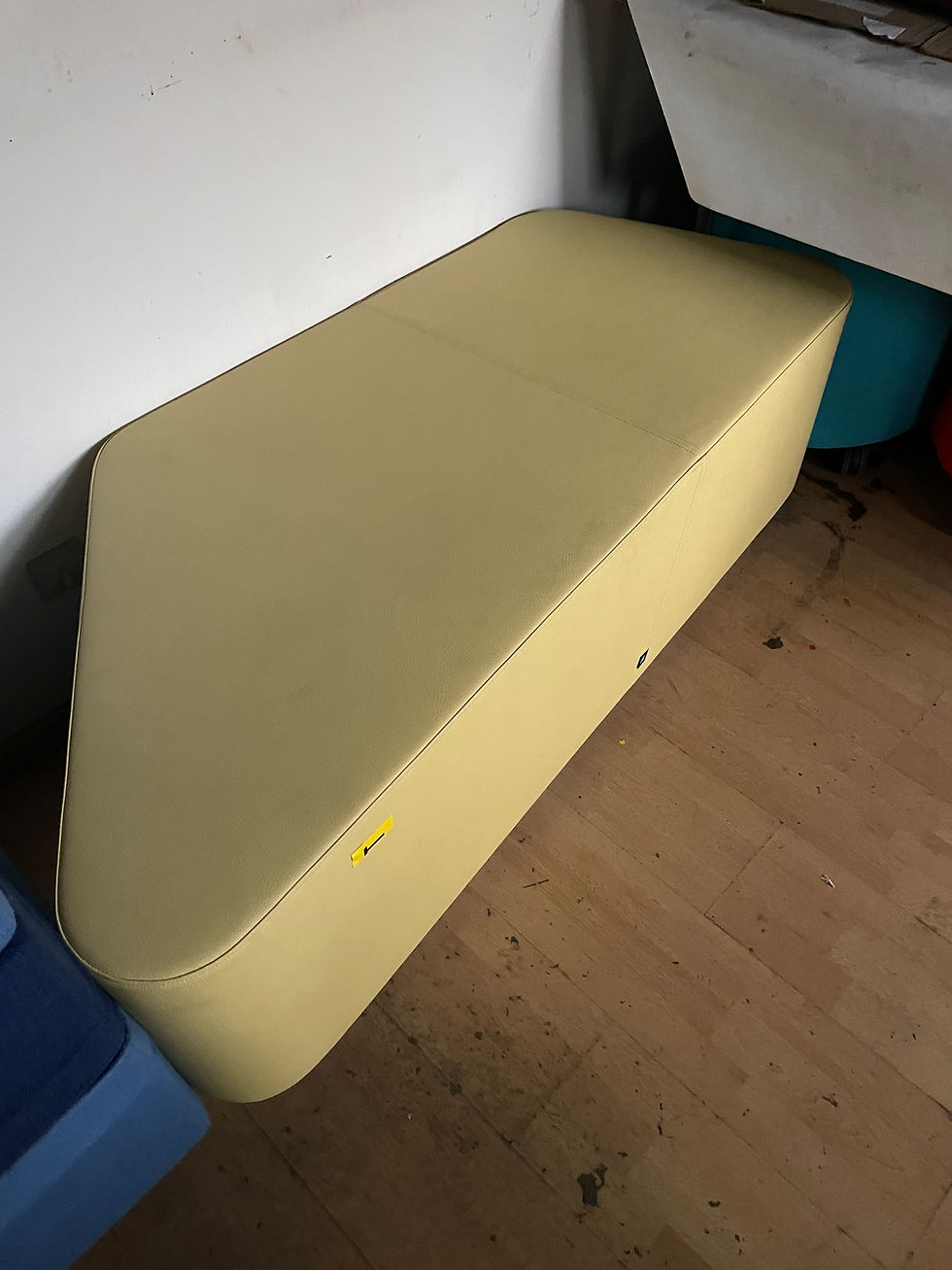 Miniature : Banquette / pouf 2 places - jaune (Qté : 1) ACC151
