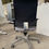Miniature : Fauteuil gris et noir avec accoudoirs état moyen (Qté : 7) FAU333
