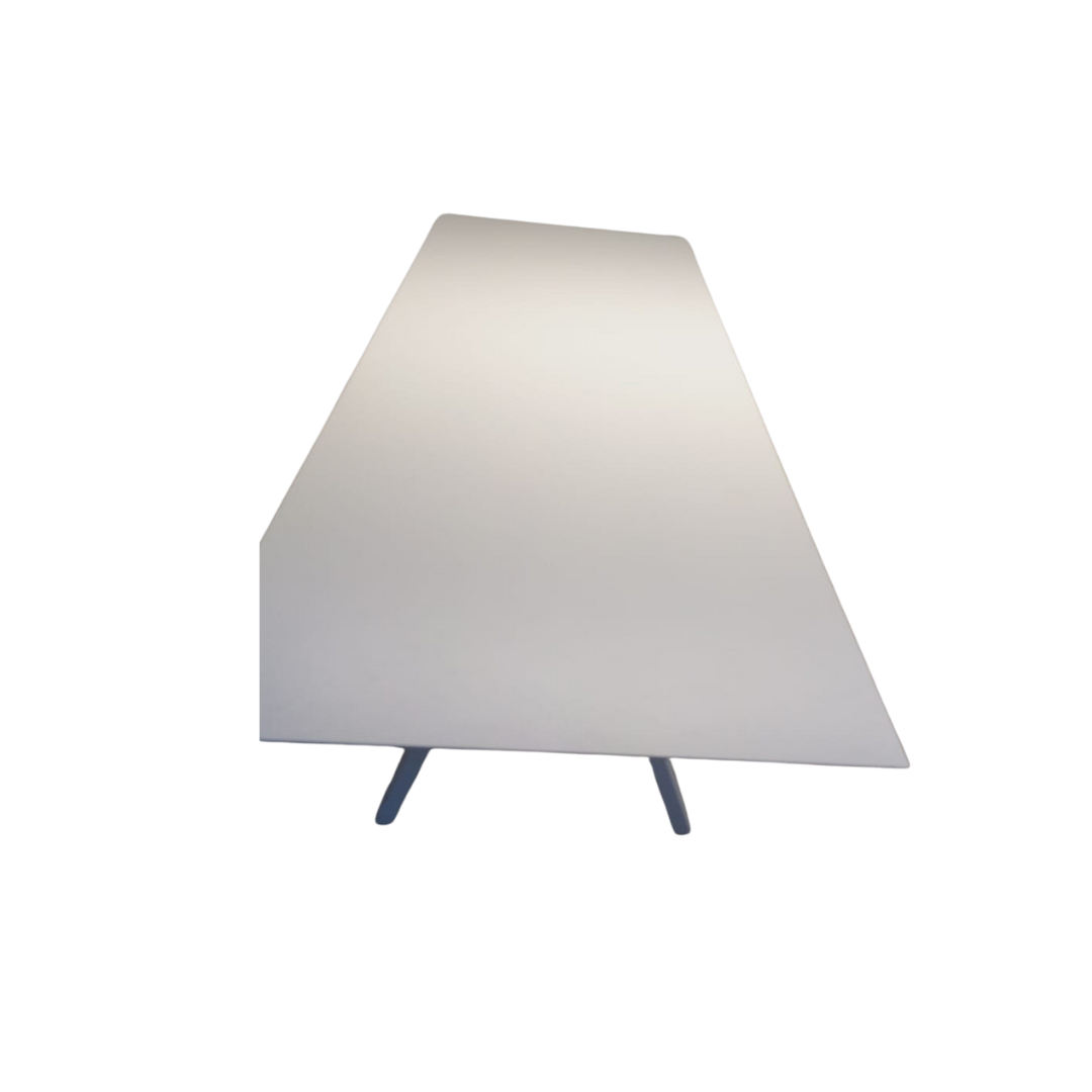 Table de réunion blanche, 10 - 12 personnes (Qté : 2) TAB310