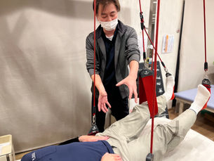 レッドコードを使った施術　知立市のリハビリ整体TORIDE