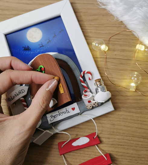 porta dell'elfo apribile personalizzata con nome idea regalo per Natale