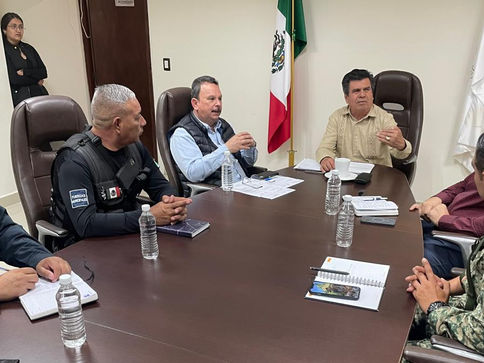 Autoridades del Évora trabajan en nochebuena para que las familias celebren en paz