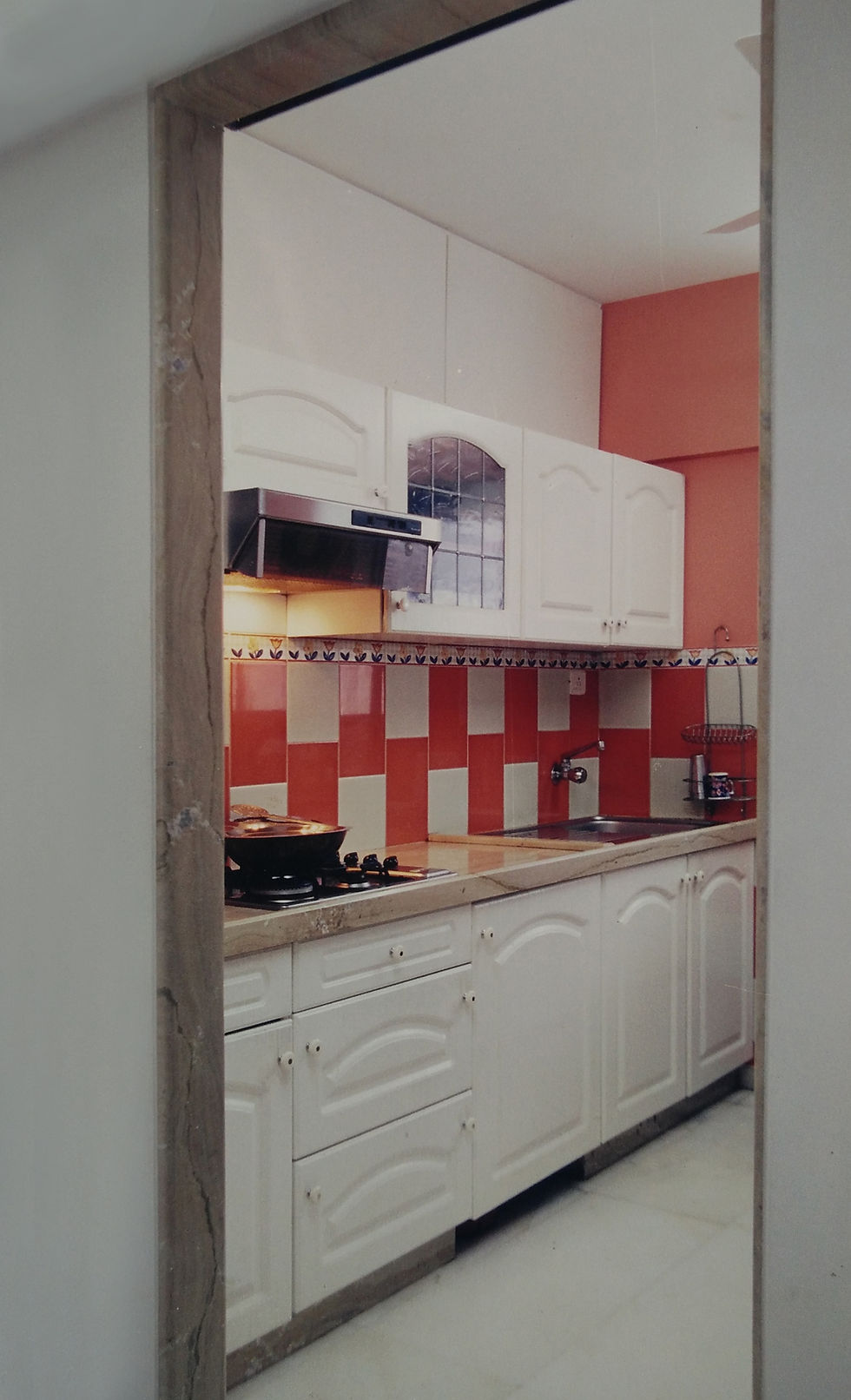 CONTEMPORARY RETRO STYLE