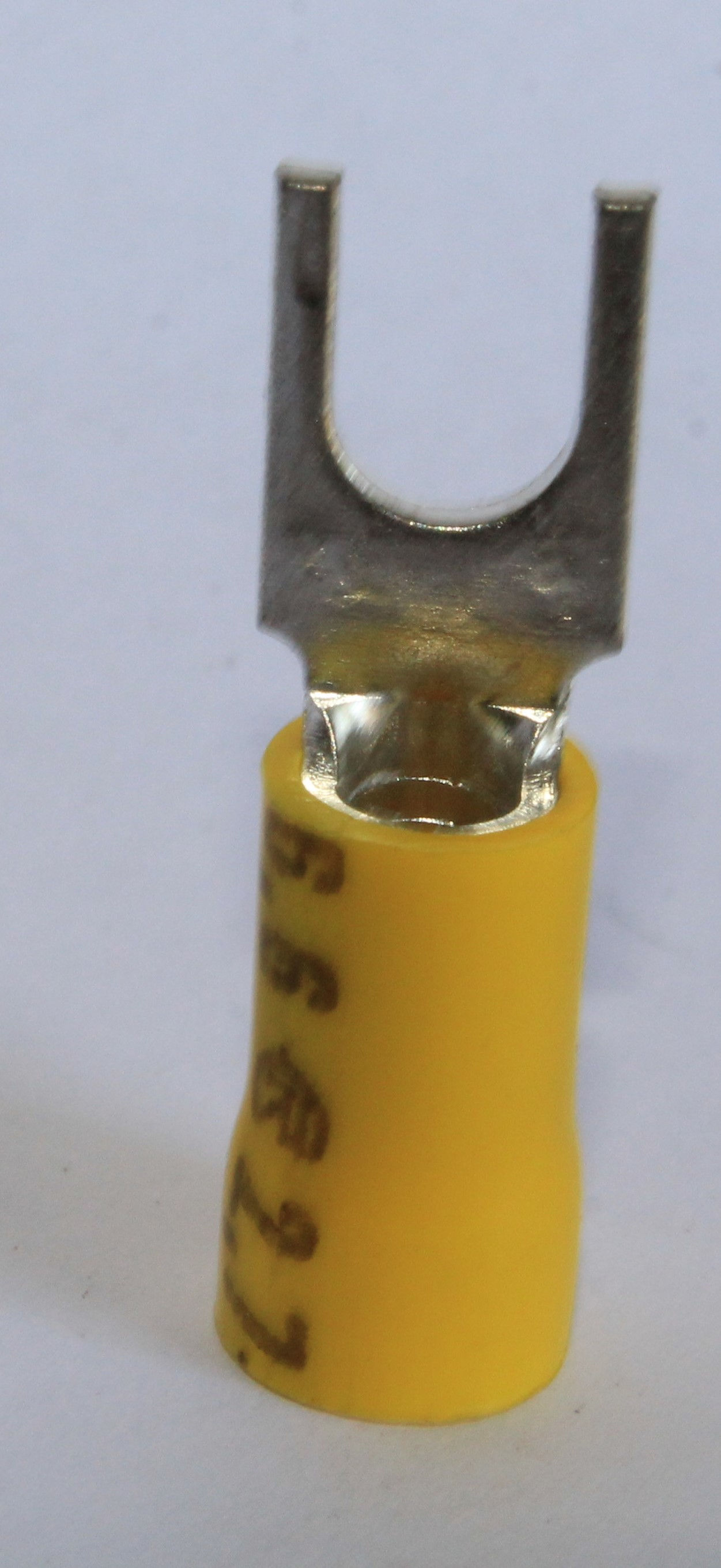 Terminal Elétrico Furquilha Amarelo