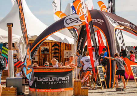 Multivan Kitesurf Masters St. Peter-Ording:
Die größte Kitesurftestveranstaltung und -Messe der Welt