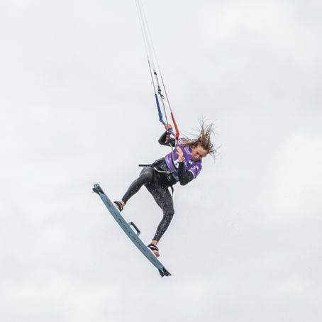 Premiere auf Borkum: Weltelite des Kiteboardings trifft auf deutschen Titelverteidiger Finn Flügel 