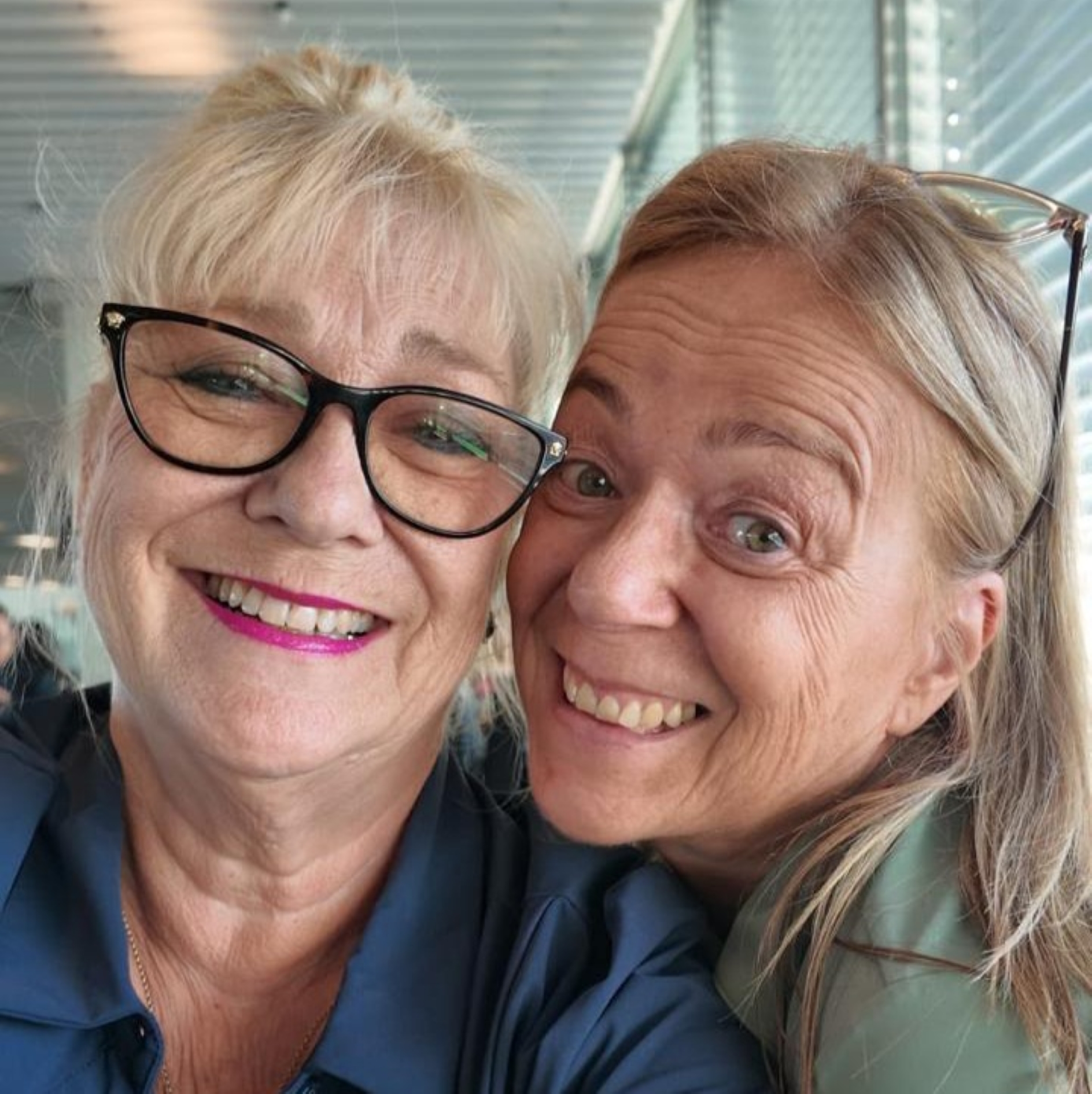 Cynthia&Tonneke.jpg