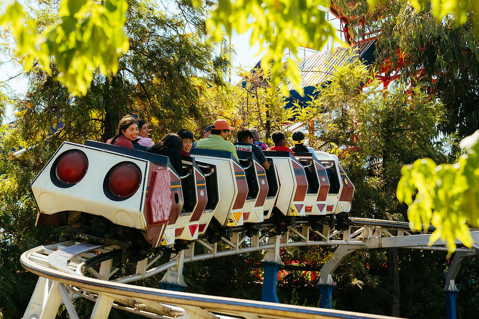 Disfruta de eventos únicos en Mampato Las Vizcachas, rodeados de naturaleza y diversión. Ideal para empresas e instituciones