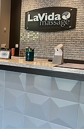 LaVida Front Desk