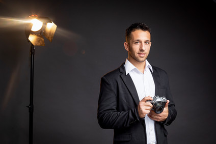 אדריאן סבל-צלם