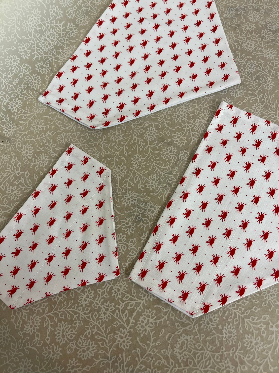 Dog Collar Bandana - Crabs 