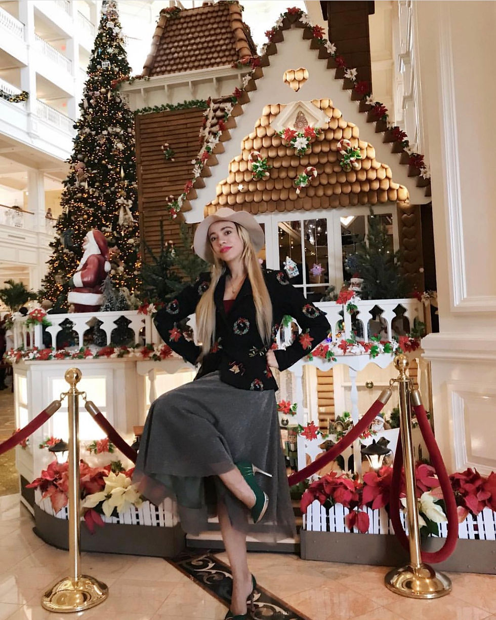 Katrina Belle - Katrina Belle Beauty - Orlando fashion blogger - Disney blogger - Grand Floridian Hotel at Christmas Holidays
