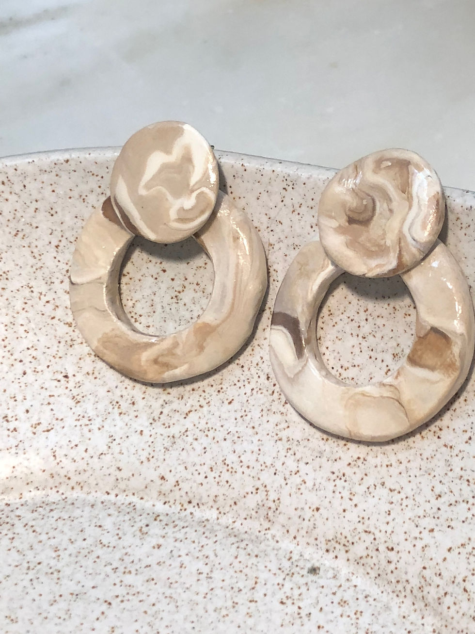 Brown Marble Circular Drop